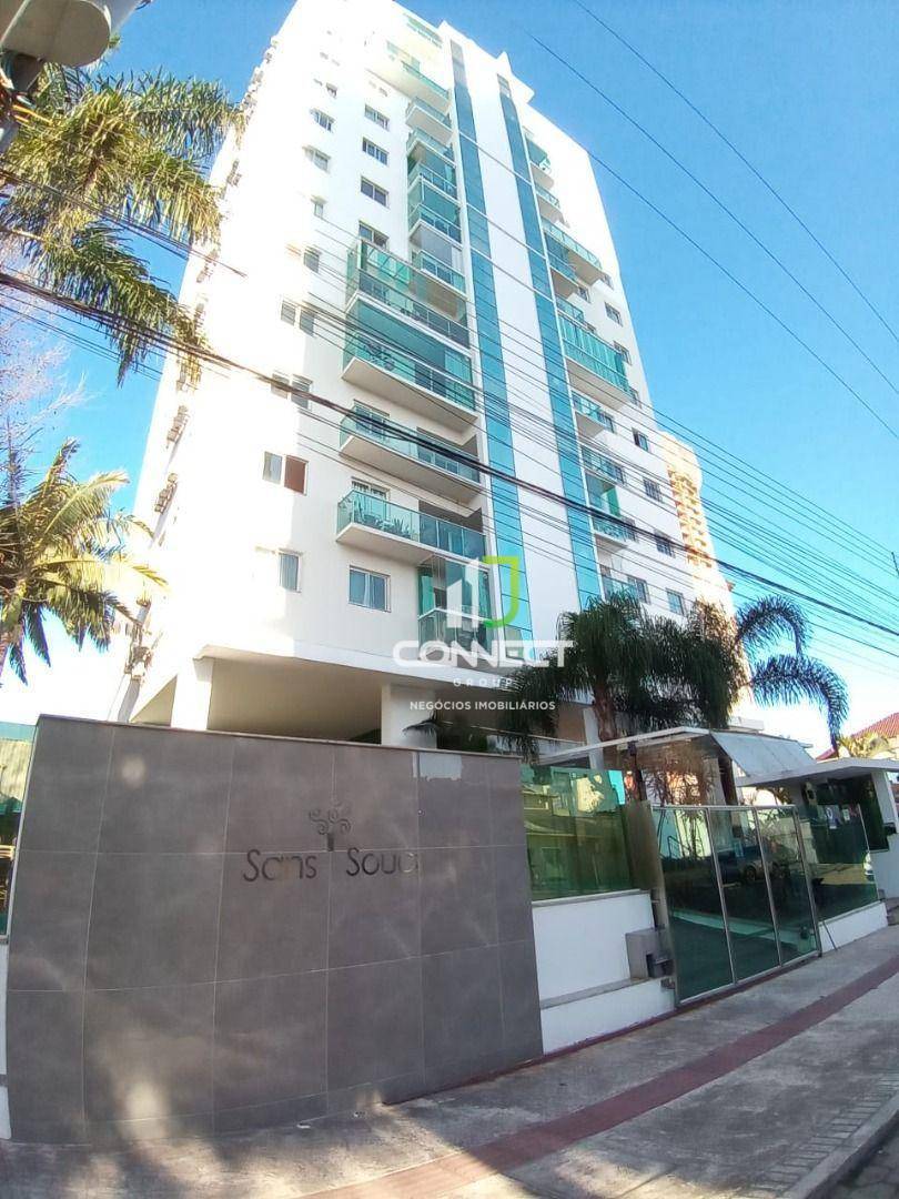 Apartamento com 2 dormitórios para alugar, 76 m² por R$ 3.659,34/mês - Vila Operária - Itajaí/SC