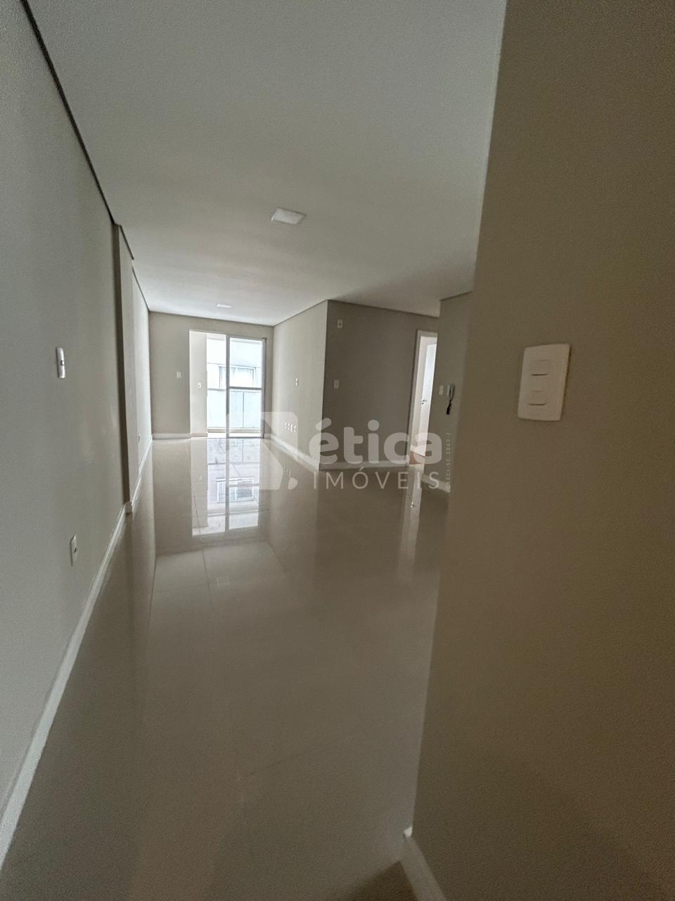 Excelente Apartamento para Alugar com 03 Dormitórios Bairro São João